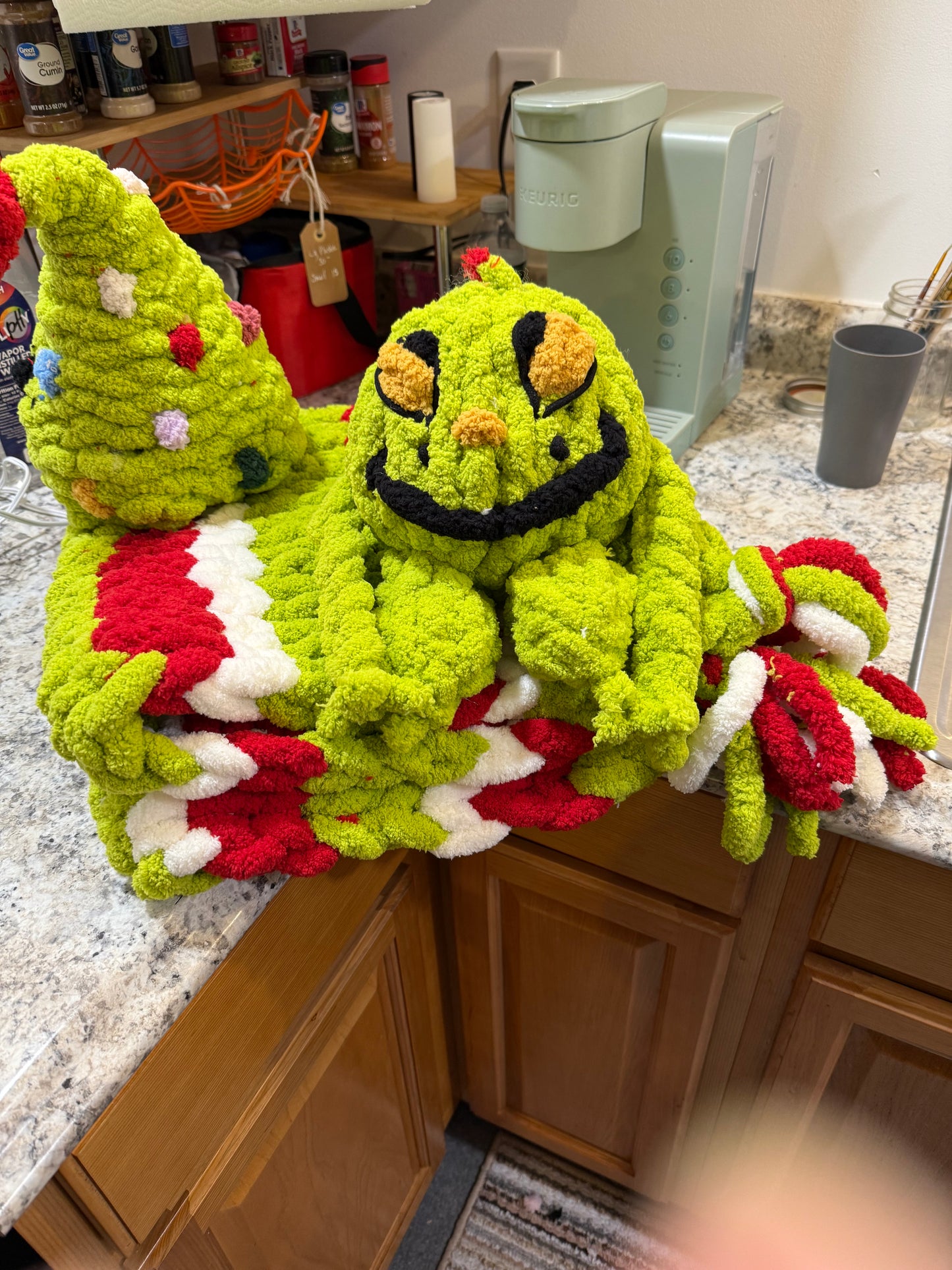 Baby Blanket w Grinch Ttree or Grinch