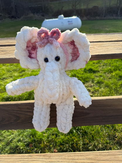 Multipink Elephant with Blanket