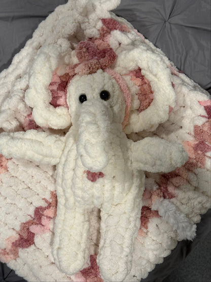 Multipink Elephant with Blanket