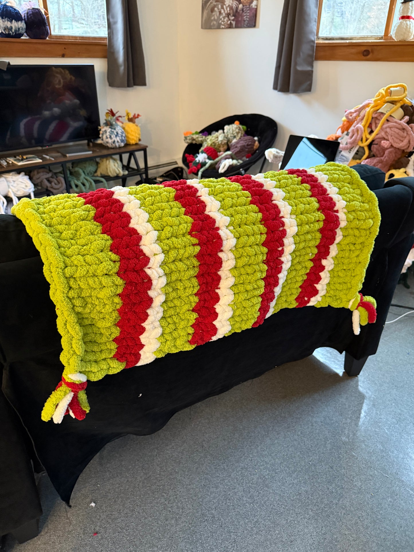 Baby Blanket w Grinch Ttree or Grinch