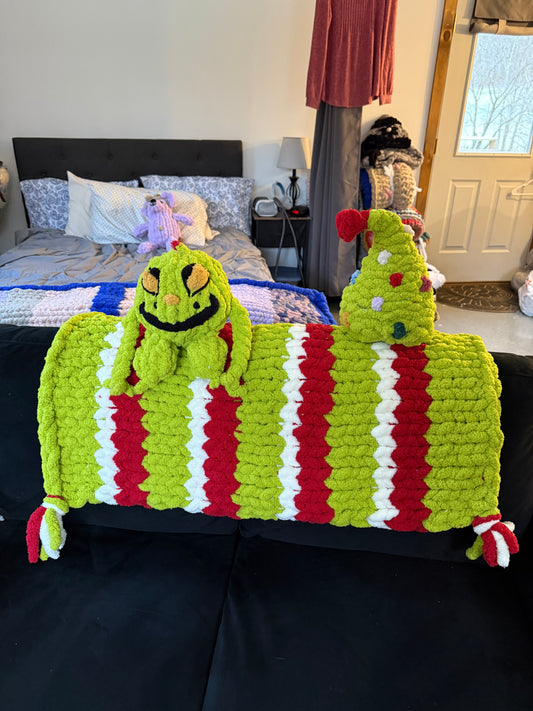 Baby Blanket w Grinch Ttree or Grinch