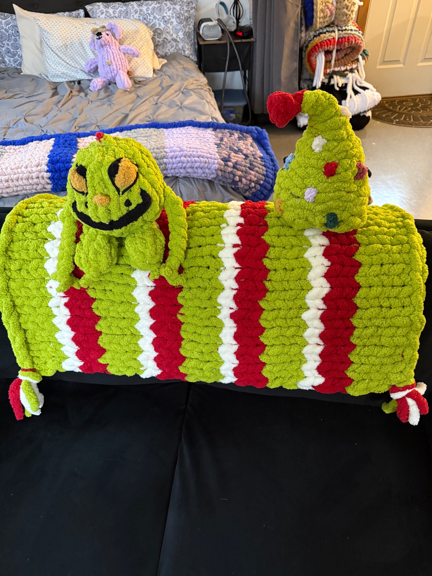 Baby Blanket w Grinch Ttree or Grinch